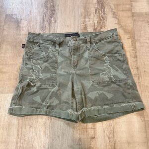 Rock & Republic Hula Camo Army Fatigue Style Shorts Size 12